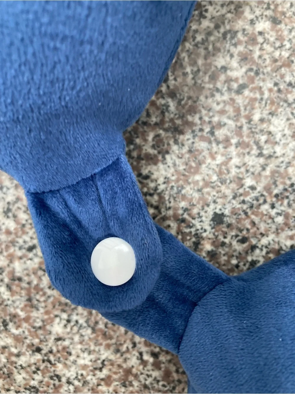 Plush Navy Travel Neck Pillow - Unbranded